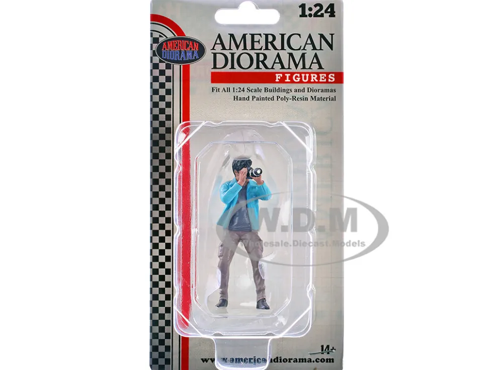 Photographers Figure #1 for 1/24 Scale Models by American Diorama