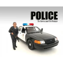 Police Officer II Figure For 1:18 Scale Models American Diorama 24012