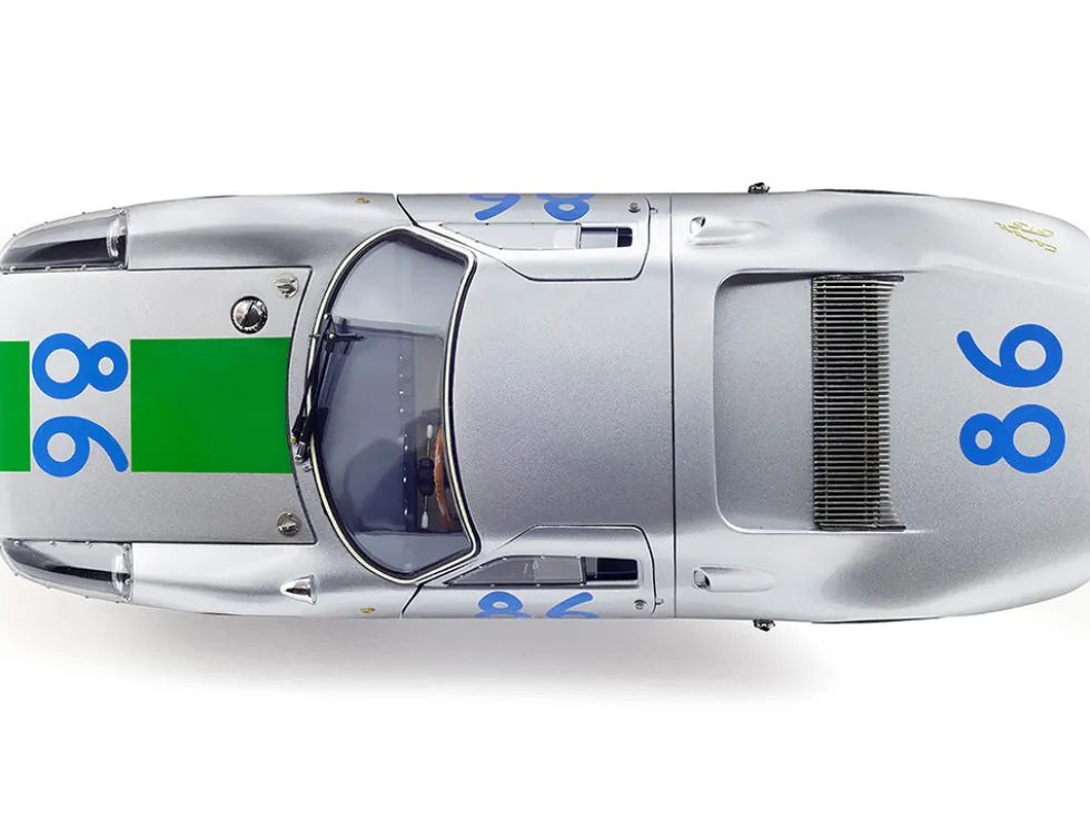 Porsche 904 Carrera GTS #86 Antonio Pucci - Colin Davis Winner "Targa Florio" (1964) Limited Edition 1/18 Diecast Model Car by CMC