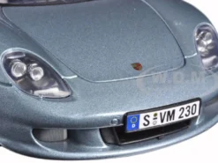 Porsche Carrera GT Silver with Black Interior 1/18 Diecast Model Car Motormax 73163