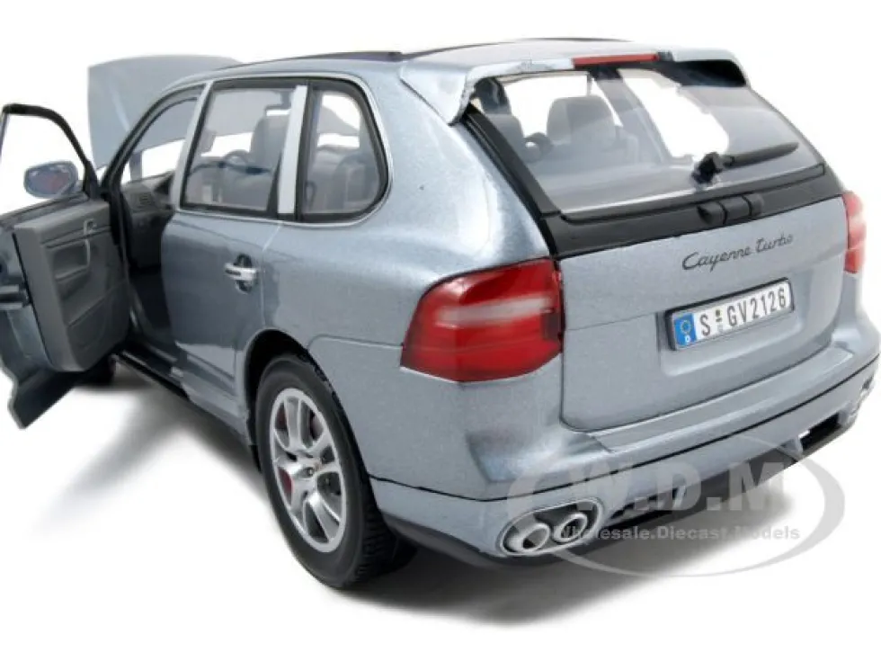 2008 Porsche Cayenne Turbo Silver 1/18 Diecast Model Car Motormax 73179