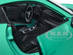 Porsche 911 GT3 Light Green 1/24 Diecast Model Car Bburago 21104grn