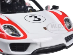 Porsche 918 Spyder Weissach #3 1/24 Diecast Model Car Bburago 28009