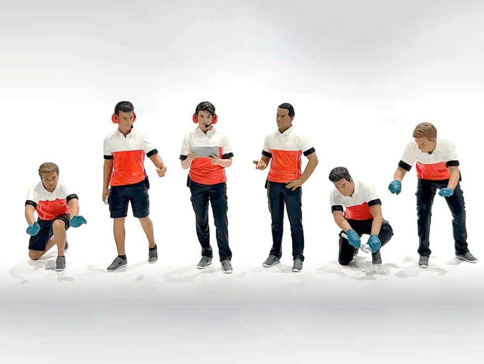 Race Crew 6 piece Figure Set for 1/24 Scale Models by American Diorama