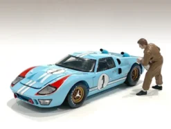 Race Day 1 Figurine VI for 1/24 Scale Models American Diorama 76388