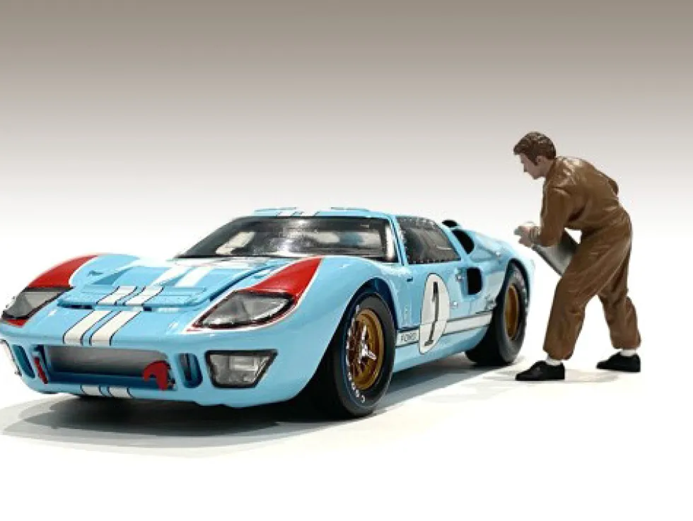 Race Day 1 Figurine VI for 1/18 Scale Models American Diorama 76288