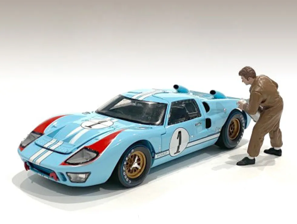 Race Day 1 Figurine VI for 1/18 Scale Models American Diorama 76288
