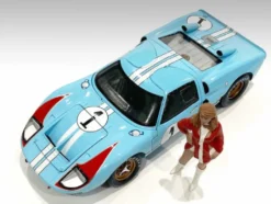Race Day 2 Figurine VI 1/24 Scale Models American Diorama 76400