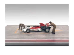 Race Day Two Diecast Figures Set 5 1/43 Scale Models American Diorama 38363
