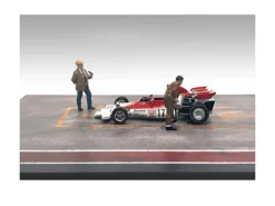 Race Day Two Diecast Figures Set 4 1/43 Scale Models American Diorama 38362