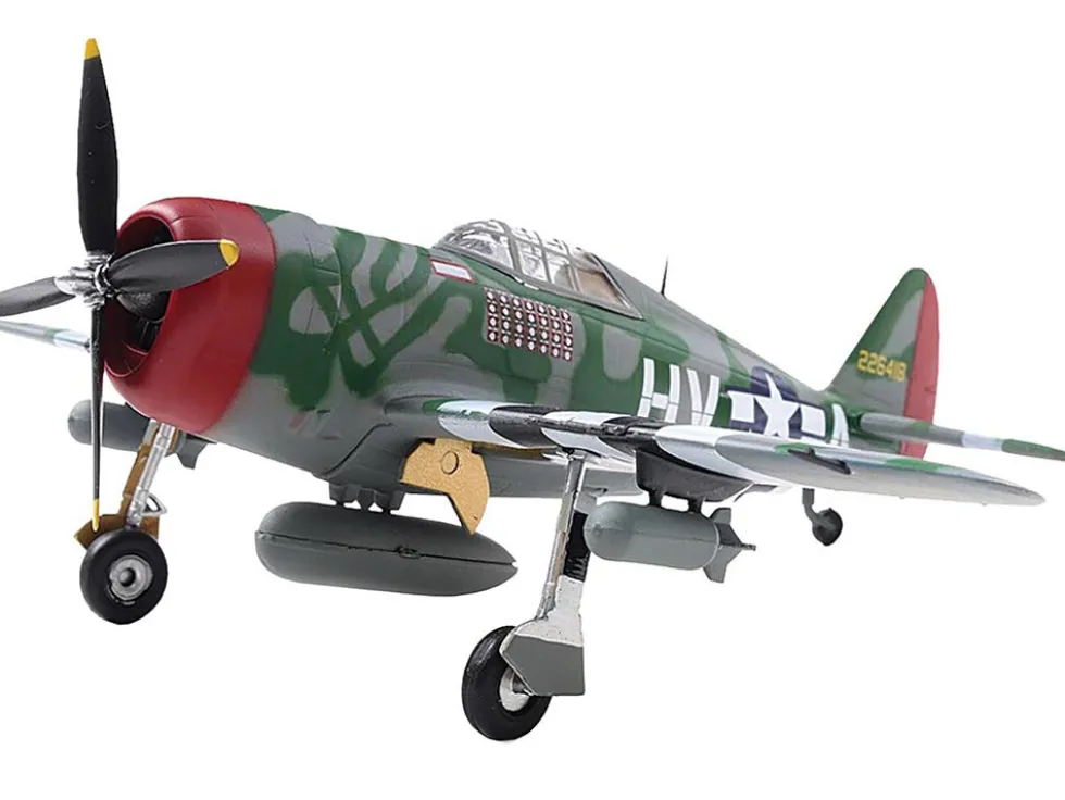 Republic P-47 Thunderbolt Fighter Aircraft "Lt. Col. Francis S. "Gabby" Gabreski" United States Army Air Forces 1/72 Diecast Model by Militaria Die Cast