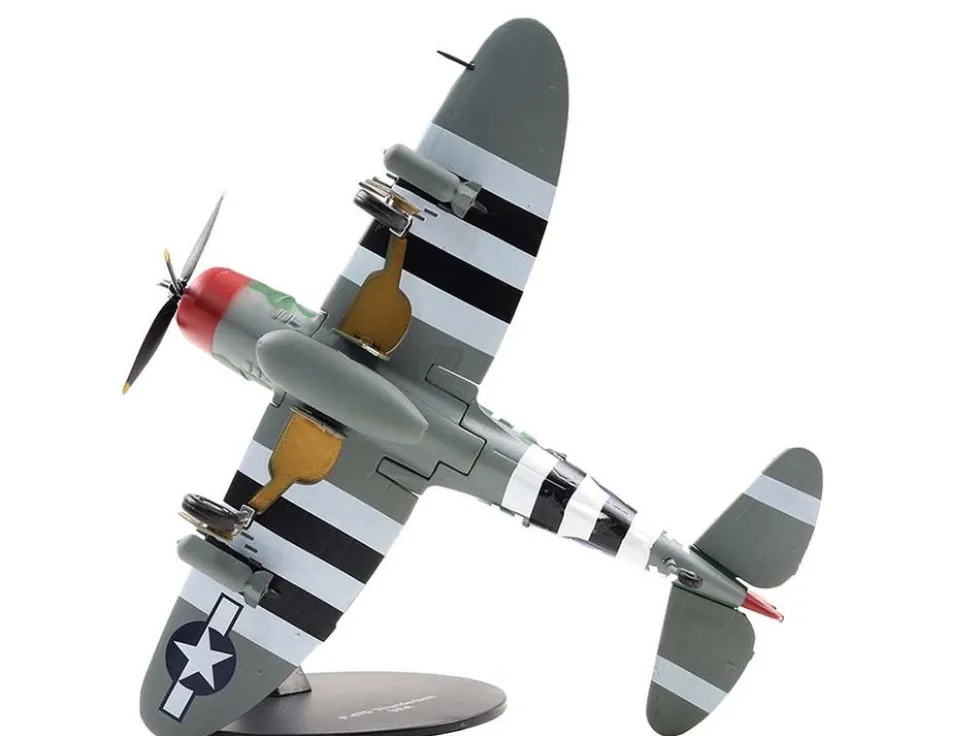 Republic P-47 Thunderbolt Fighter Aircraft "Lt. Col. Francis S. "Gabby" Gabreski" United States Army Air Forces 1/72 Diecast Model by Militaria Die Cast