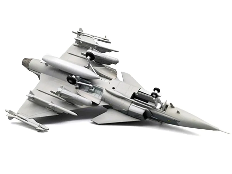 Saab JAS 39A Gripen Fighter Aircraft "131, F 7 Wing, Cat’s Paw Livery, Satenas Air Base" (2006) Swedish Air Force 1/72 Diecast Model Airplane by Aviation 72
