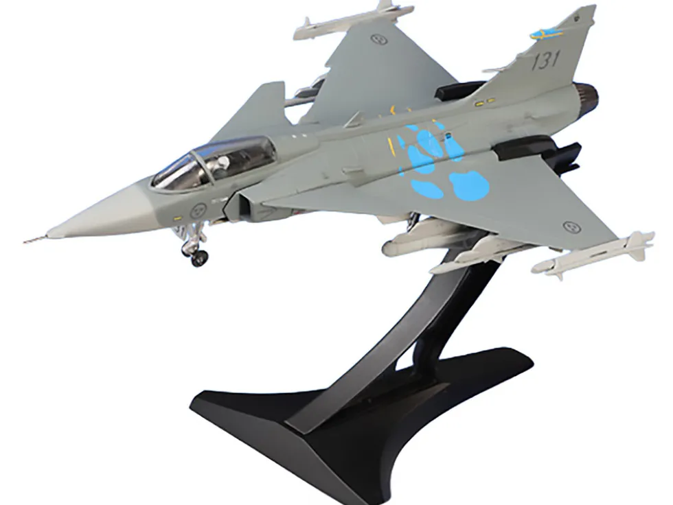 Saab JAS 39A Gripen Fighter Aircraft "131, F 7 Wing, Cat’s Paw Livery, Satenas Air Base" (2006) Swedish Air Force 1/72 Diecast Model Airplane by Aviation 72