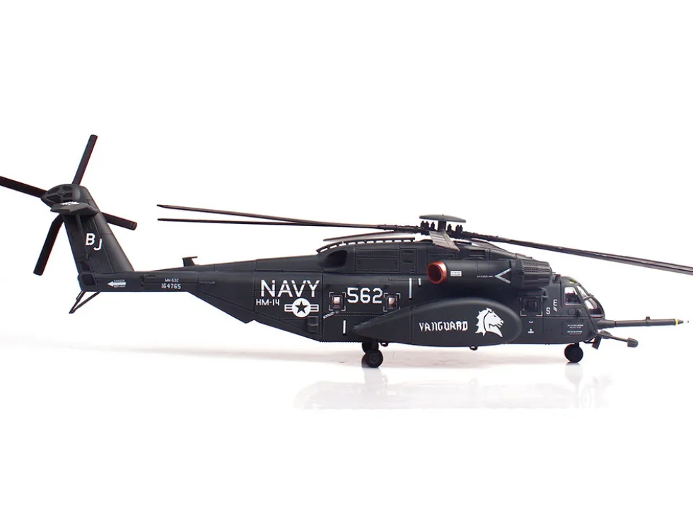 Sikorsky MH-53E Sea Dragon Helicopter "United States Navy, Vanguard, Tail Number 562" Dark Gray 1/72 Diecast Model by Panzerkampf
