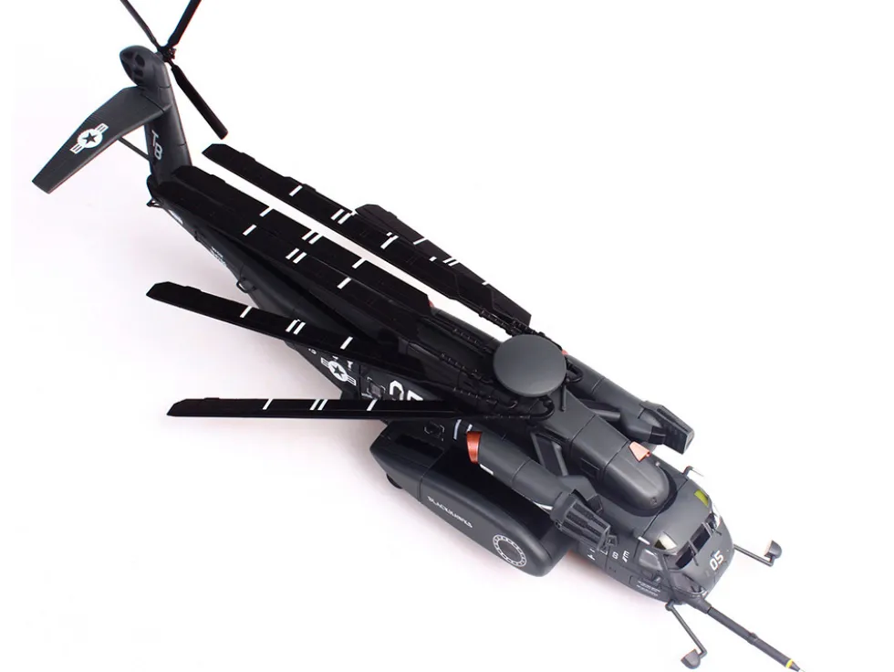 Sikorsky MH-53E Sea Dragon Helicopter "United States Navy, Blackhawks, Tail Number 05" Dark Gray 1/72 Diecast Model by Panzerkampf