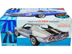 Skill 2 Model Kit 1970 1/2 Chevrolet Camaro Z28 Full Bumper 1/25 Scale Model AMT AMT1155