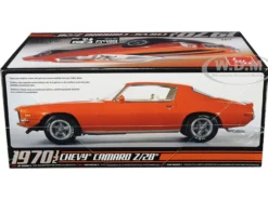 Skill 2 Model Kit 1970 1/2 Chevrolet Camaro Z/28 1/25 Scale Model AMT AMT635 L