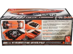 Skill 2 Model Kit 1970 1/2 Chevrolet Camaro Z/28 1/25 Scale Model AMT AMT635 L