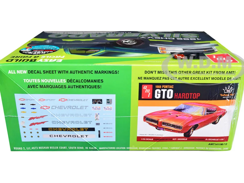Skill 2 Model Kit 1992 Chevrolet Silverado C1500 Fleetside Short Bed Pickup Truck Easy Build 1/25 Scale Model AMT AMT1408M
