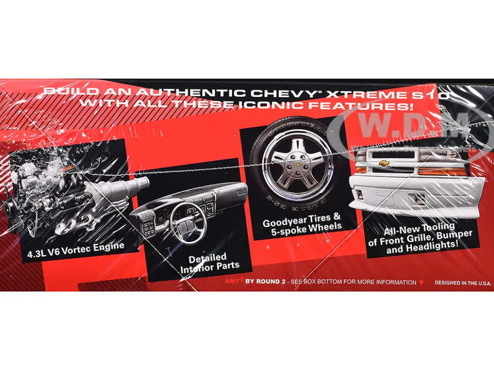 Skill 2 Model Kit 1999 Chevrolet S-10 Xtreme Pickup Truck 1/25 Scale Model by AMT