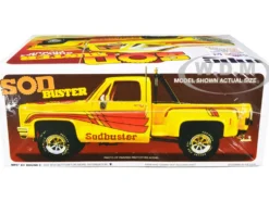 Skill 2 Model Kit 1981 Chevrolet 4x4 Stepside Pickup Truck Sod Buster 1/25 Scale Model MPC MPC972