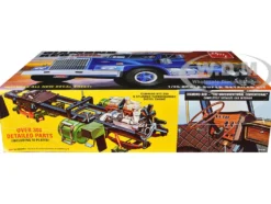 Skill 3 Model Kit Diamond Reo Truck Tractor 1/25 Scale Model by AMT