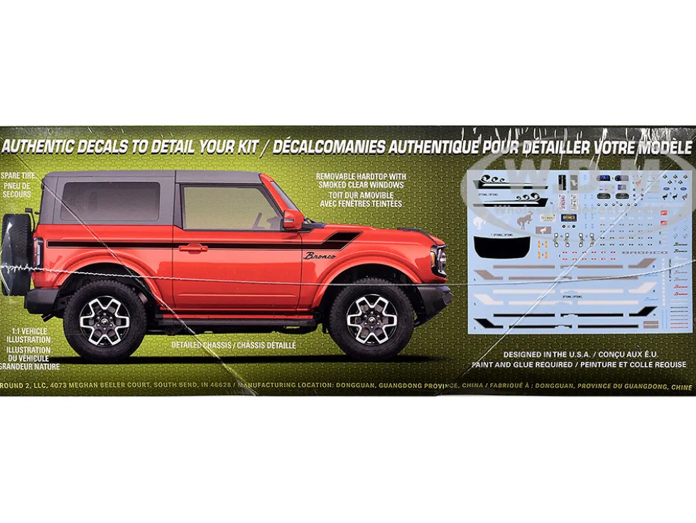 Skill 2 Model Kit 2023 Ford Bronco Outer Banks 1/25 Scale Model by AMT