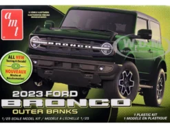 Skill 2 Model Kit 2023 Ford Bronco Outer Banks 1/25 Scale Model by AMT