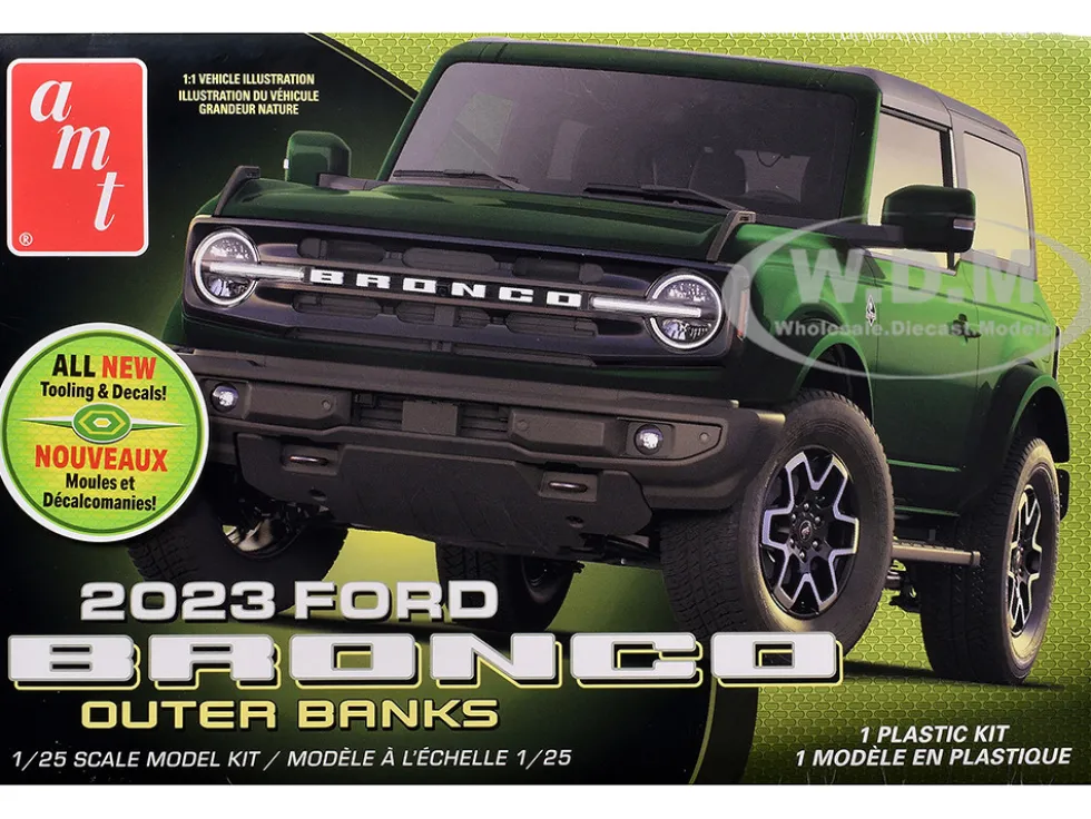 Skill 2 Model Kit 2023 Ford Bronco Outer Banks 1/25 Scale Model by AMT