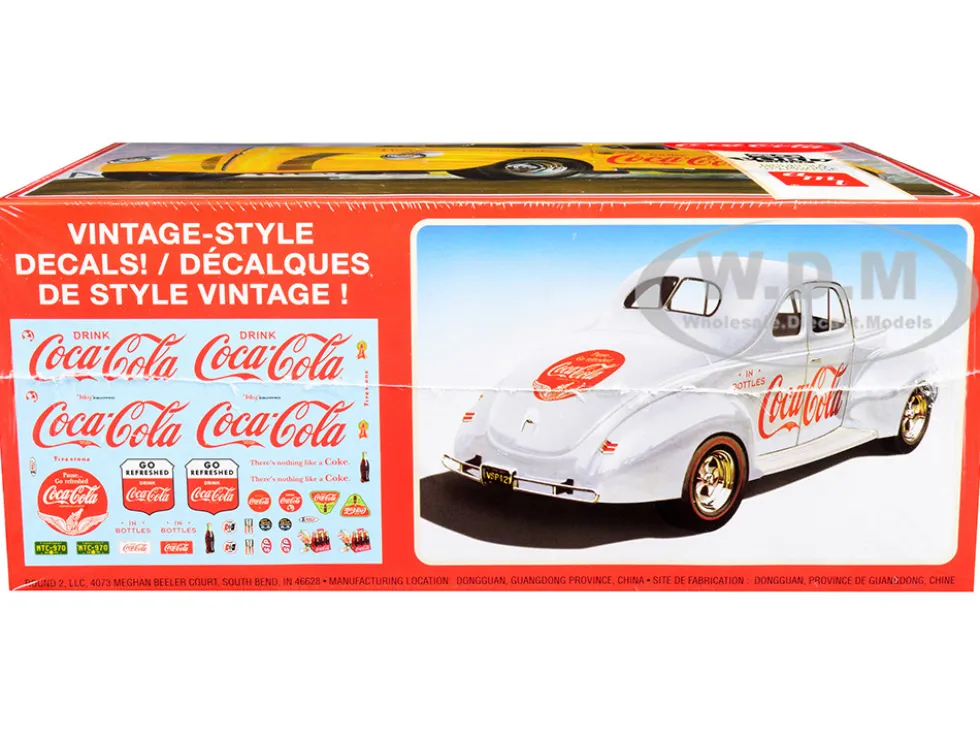 Skill 3 Model Kit 1940 Ford Coupe Coca-Cola 1/25 Scale Model AMT AMT1346M