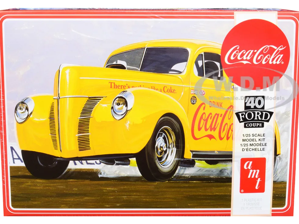 Skill 3 Model Kit 1940 Ford Coupe Coca-Cola 1/25 Scale Model AMT AMT1346M