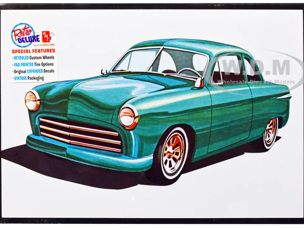Skill 2 Model Kit 1949 Ford Coupe The 49'er 3-in-1 Kit 1/25 Scale Model AMT AMT1359