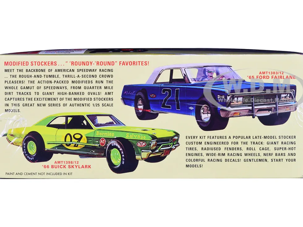Skill 2 Model Kit 1964 Ford Galaxie Modified Stocker 1/25 Scale Model AMT AMT1383