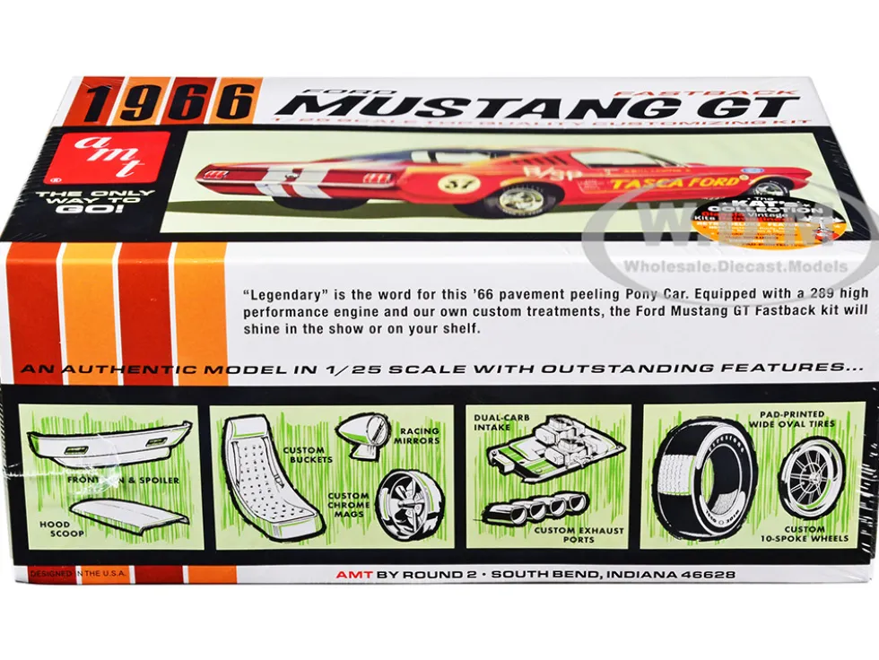 Skill 2 Model Kit 1966 Ford Mustang GT Fastback 1/25 Scale Model AMT AMT1305