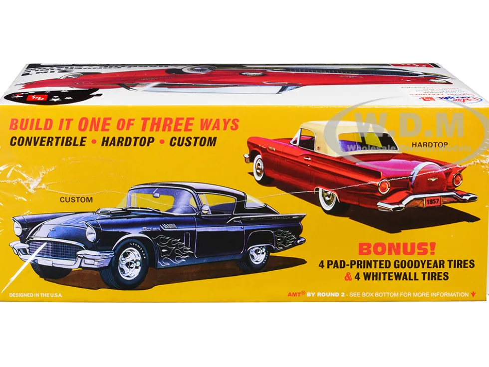 Skill 2 Model Kit 1957 Ford Thunderbird 3 in 1 Kit 1/25 Scale Model AMT AMT1397