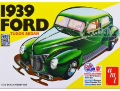 Skill 2 Model Kit 1939 Ford Tudor Sedan "Street Rod" Series 1/25 Scale Model by AMT