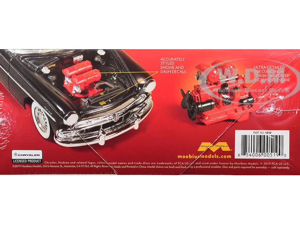 Skill 3 Model Kit 1954 Hudson Hornet Coupe 1/25 Scale Model by Moebius