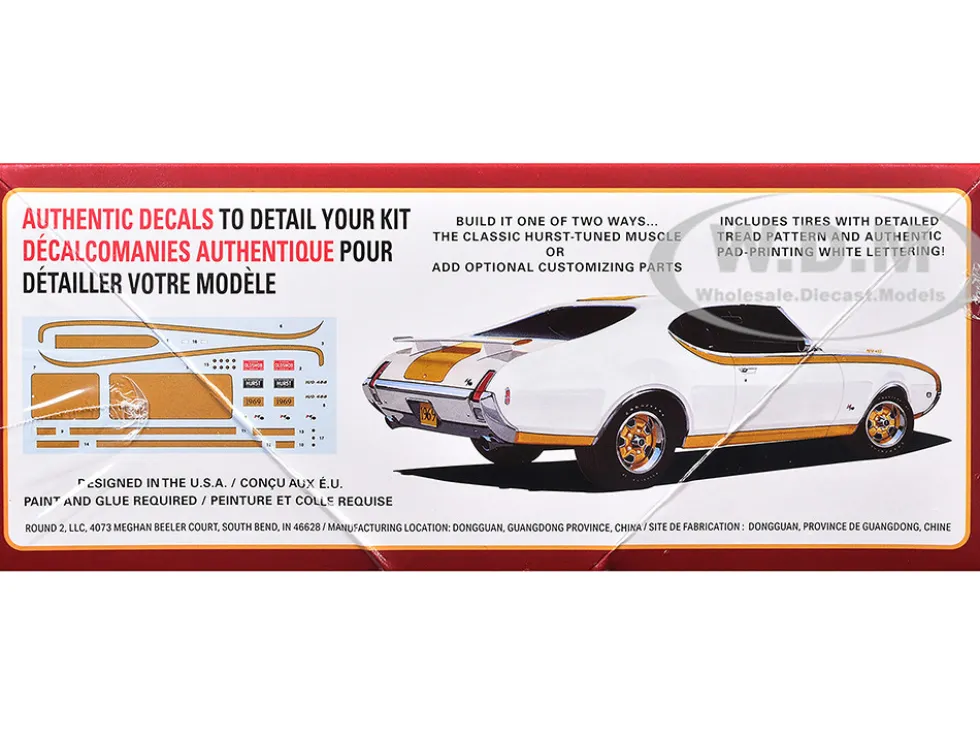 Skill 2 Model Kit 1969 Hurst Oldsmobile Cutlass 1/25 Scale Model by AMT