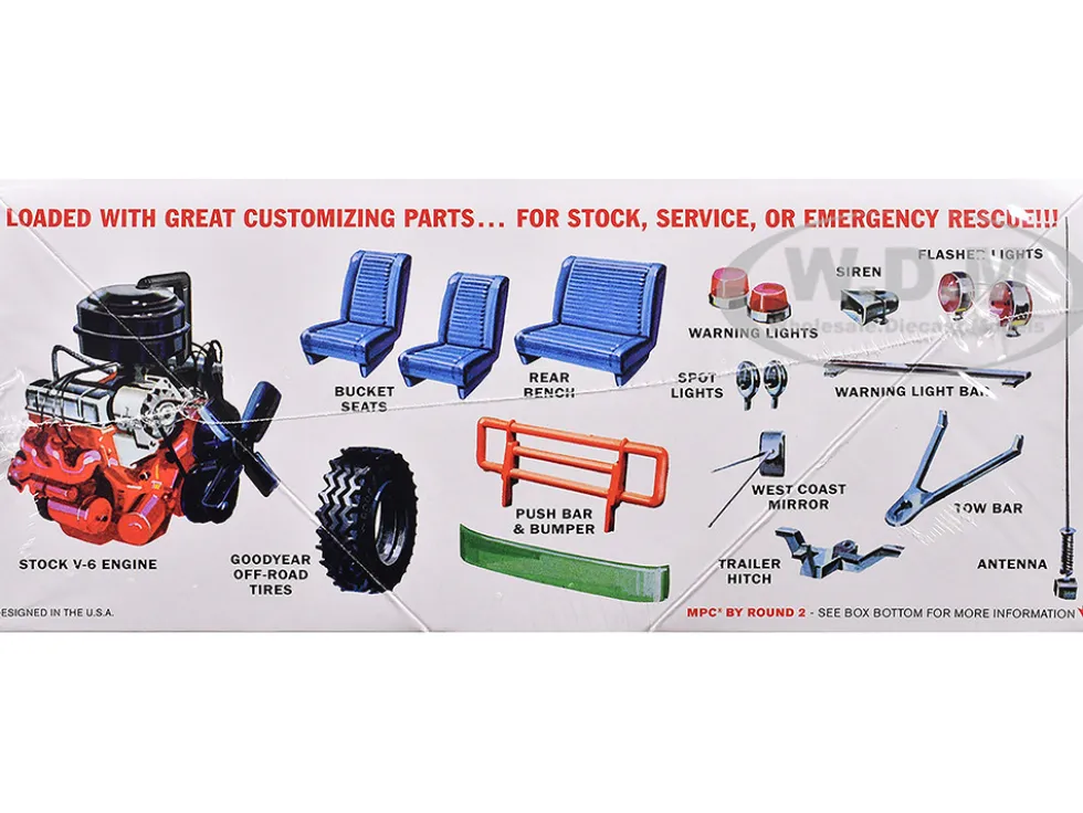Skill 2 Model Kit 1972 Jeep Jeepster Commando 1/25 Scale Model by MPC