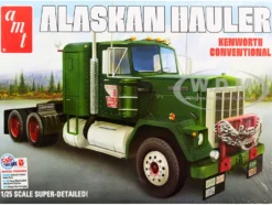 Skill 3 Model Kit Kenworth Conventional Tractor Alaskan Hauler 1/25 Scale Model AMT AMT1339