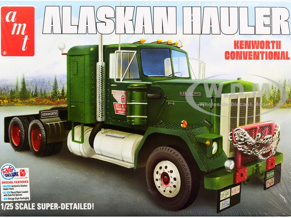 Skill 3 Model Kit Kenworth Conventional Tractor Alaskan Hauler 1/25 Scale Model AMT AMT1339