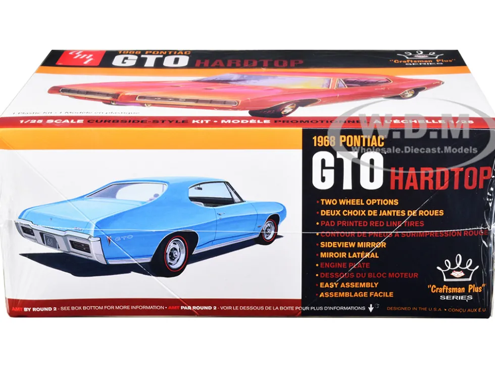 Skill 2 Model Kit 1968 Pontiac GTO Hardtop Craftsman Plus Series 1/25 Scale Model AMT AMT1411M