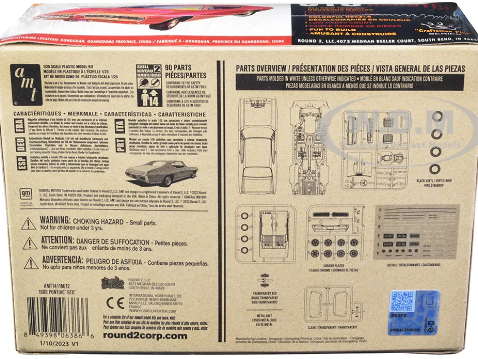 Skill 2 Model Kit 1968 Pontiac GTO Hardtop Craftsman Plus Series 1/25 Scale Model AMT AMT1411M