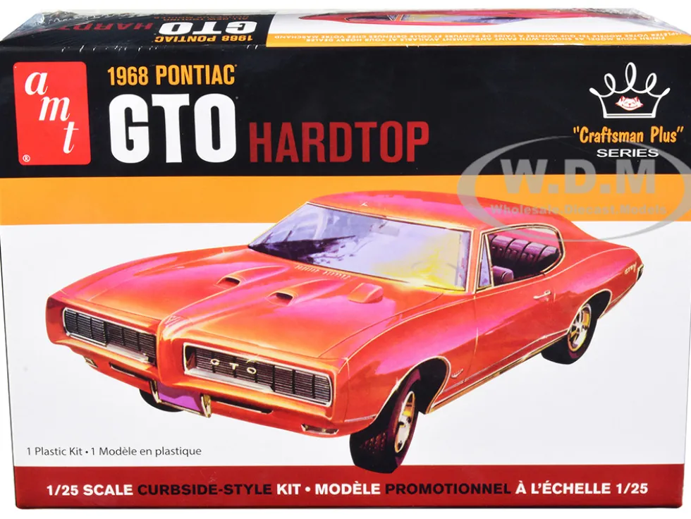 Skill 2 Model Kit 1968 Pontiac GTO Hardtop Craftsman Plus Series 1/25 Scale Model AMT AMT1411M