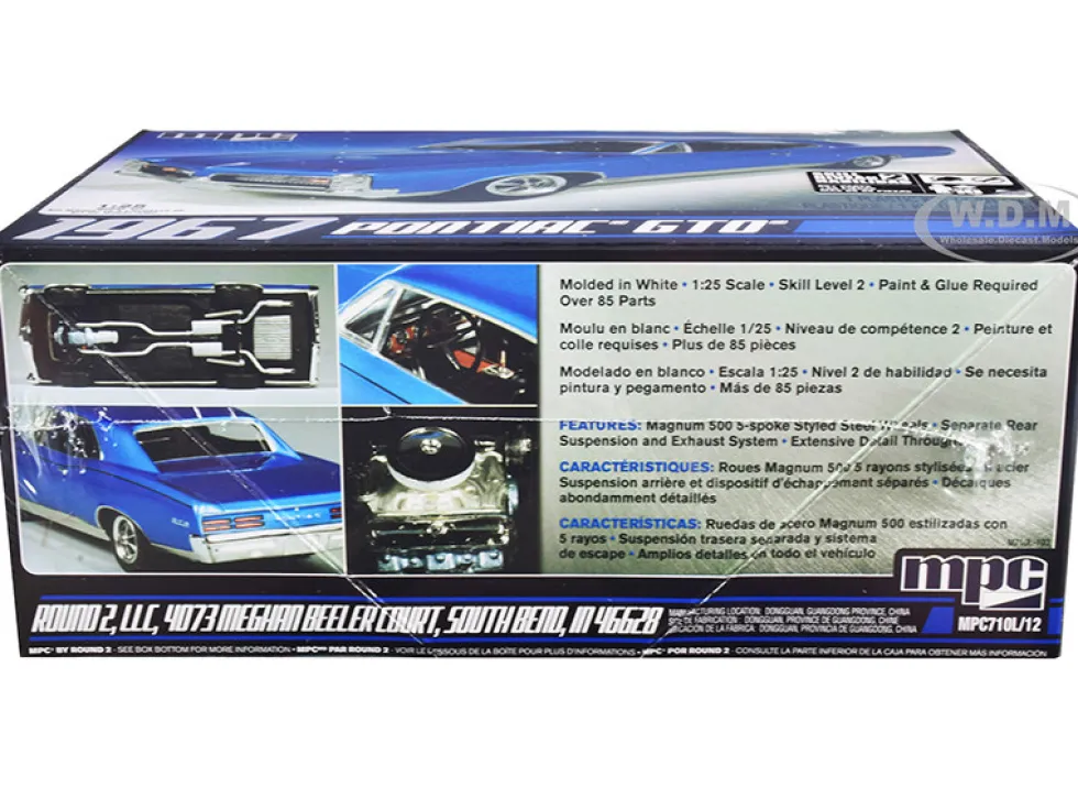 Skill 2 Model Kit 1967 Pontiac GTO 1/25 Scale Model MPC MPC710 L