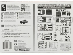 Skill 2 Model Kit 1992 Toyota 4x4 Pickup Truck 2023 1/20 Scale Model AMT AMT1425