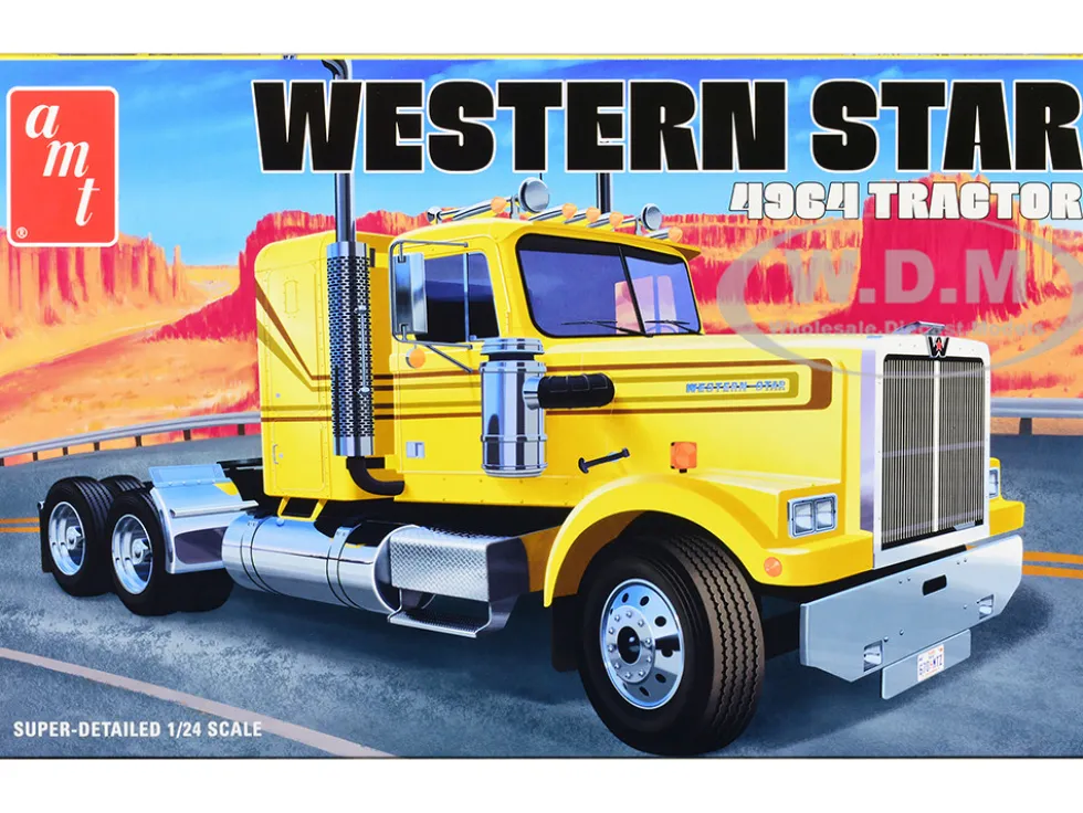 Skill 3 Model Kit Western Star 4964 Truck Tractor 1/24 Scale Model AMT AMT1300