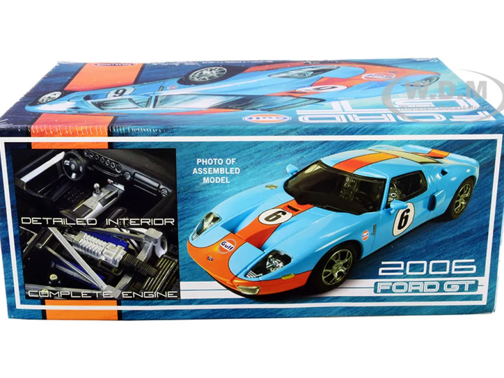 Skill 2 Snap Model Kit 2006 Ford GT Gulf Oil 1/25 Scale Model Polar Lights POL955