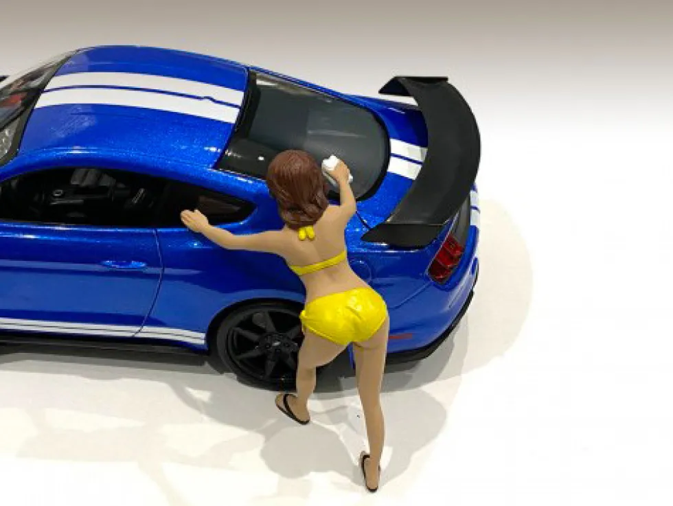 Stephanie Bikini Car Wash Girl Figurine 1/18 Scale Models American Diorama 76266